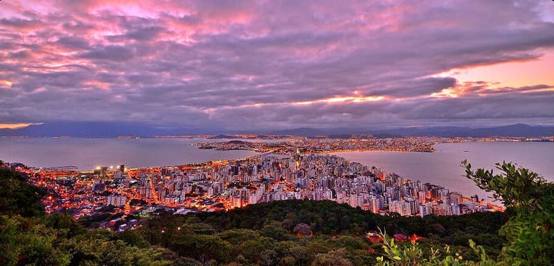 Quartos para alugar em Florianópolis - SC