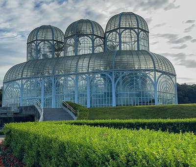 Imóveis e quartos para alugar em Curitiba